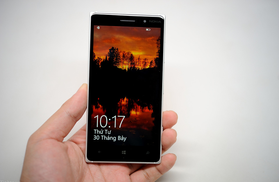 Nokia Lumia 830.jpg